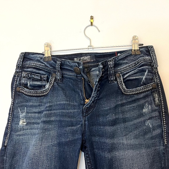 Silver Jeans Women’s Suki Straight Leg Mid Rise Dark Denim 28 X 32 Super Stretch - Picture 3 of 16